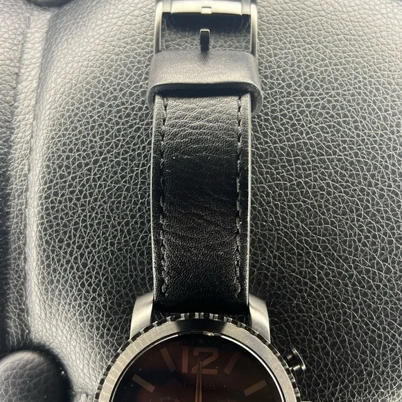 Fossil Watch - Picture 6 of 7